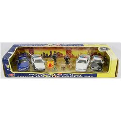 MOTOR MAX 1:43 POLICE CAR SET.