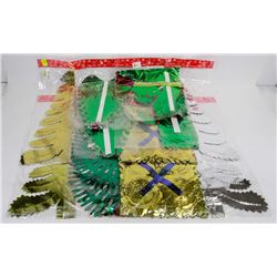 BUNDLE OF CHRISTMAS DECORATIONS
