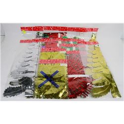 BUNDLE OF CHRISTMAS DECORATIONS