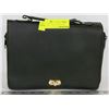 Image 1 : SHOULDER STRAP LEATHER PURSE