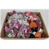 Image 1 : BOX OF VARIOUS CHRISTMAS DECORATIONS