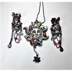 16)  SUN PEWTER & ENAMEL REVERSIBLE