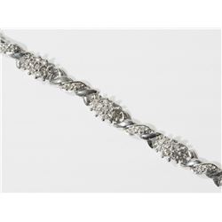 9) 10KT WHITE GOLD DIAMOND CLUSTERS BRACELET