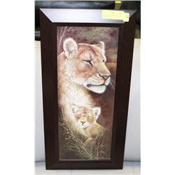 WOOD FRAMED LION & BABY LION PICTURE