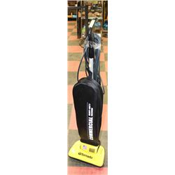 TORNADO COMMERICAL HEAVY DUTY VACUUM