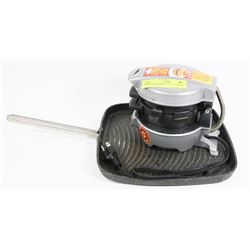 ELECTRIC BREAKFAST SANDWICH MAKER WITH 9"