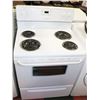 Image 1 : FRIGIDAIRE COIL TOP STOVE WHITE