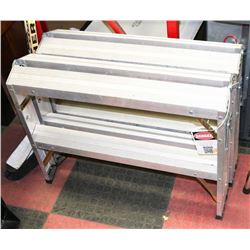 PAIR OF FEATHERLITE HEAVY DUTY ALUMINUM SAW HORSES