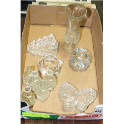 FLAT OF ASSORTED CRYSTAL AND GLASS