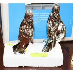 PAIR OF CHRISTMAS ORNAMENTS