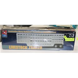 LIVESTOCK TRAILER MODEL KIT 1:25.