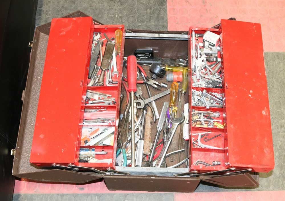 PROTO PROFESSIONAL METAL TOOL BOX WITH TOOLS