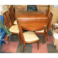 WOOD DINING TABLE WITH 3 LEAFS AND 6 CHAIRS