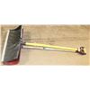 Image 1 : 2 SNOW SHOVELS