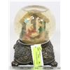 Image 1 : NATIVITY SCENE MUSICAL GLOBE