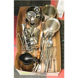 BOX W/STAINLESS STEEL CANISTERS,