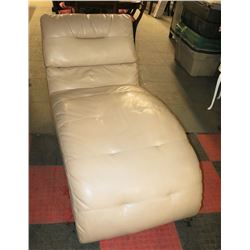 LIGHT BROWN LEATHER LOUNGE CHAIR