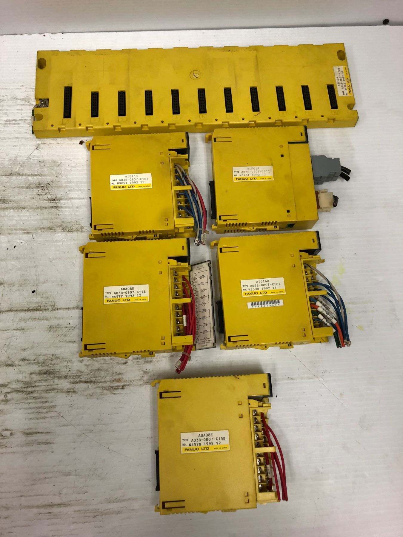 Fanuc Input Module FANUC LOT OF INPUT MODULES AND MODULE BASE *SEE PICS FOR PART #'S*