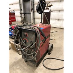 Lincoln Electric Power Mig Welder. Welding Amp Range 30-250