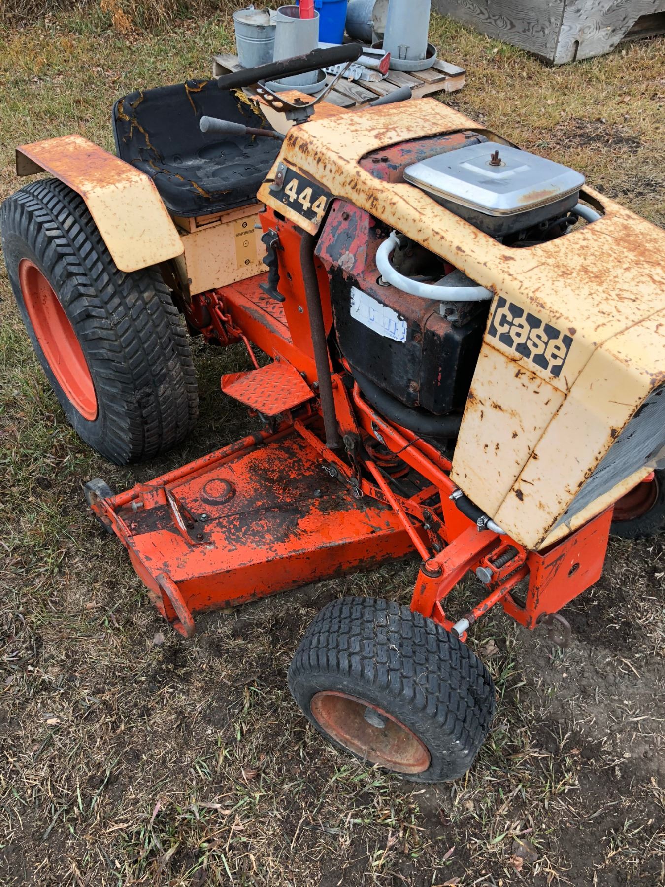 Case 444 Lawn Tractor