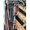 Image 4 : Steel jacks, hand pump