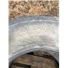 Image 2 : 2 Roadmaster tires size 11R24.5