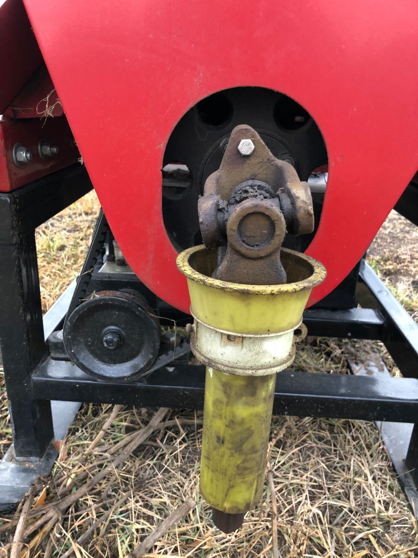 Wood Chipper, Model PC8H (made by Wood Chippers Canada) 3 pt hitch with