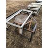 Image 2 : Metal stands