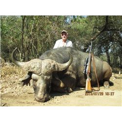 African Safari for 2 - 3 Hunters on an Exclusive Big-5 Hunting Area.