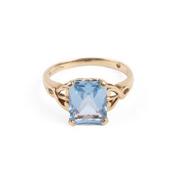 A 10k Gold & Aquamarine Ring