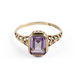 An Edwardian 10K Gold & Amethyst Ring