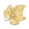 Image 1 : Tiffany, 14K Gold & Diamond Maple Leaf Brooch