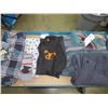 Image 1 : Bundle of Assorted Clothing / shirts-pants and more  / small to large