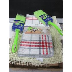 Bundle of new Household goods / 8 dishcloths / 2 spic&span dusters / &
