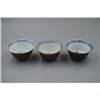 Image 1 : Three Small Blue-and-White Bowl with its External in Brown-Glazed Color.