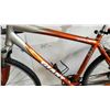 Image 2 : ORANGE AND SILVER GIANT BIKE
