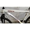 Image 2 : WHITE DIADORA BIKE