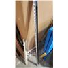 Image 3 : LOT OF WALL SHELVES RODS