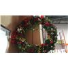 Image 3 : 36" PRE-LIT CHRISTMAS WREATH