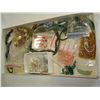 Image 2 : TRAY OF JEWELLRY AND JADE