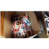 Image 2 : 2 BOXES OF HOCKEY CARDS