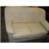 Image 1 : WHITE LEATHER LOVESEAT
