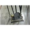 Image 2 : FIRE PLACE COMPANION SET