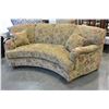 Image 2 : NEW CURVED SOFA DELILAH CARAMEL WITH 2 ACCENT PILLOWS RETAIL $3699