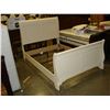 Image 2 : NEW ASHLEY DOUBLE SIZE WHITE CONTEMPORARY SLEIGH BEDFRAME RETAIL $1399