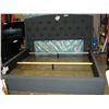 Image 2 : NEW ASHLEY SIGNATURE KINGSIZE MODERN GREY FABRIC PANEL BEDFRAME WITH NAILHEAD ACCENT RETAIL $1400