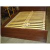 Image 2 : MODERN QUEEN SIZE BEDFRAME