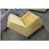 Image 2 : YELLOW ACCENT CHAIR