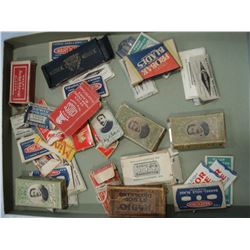 TRAY OF VINTAGE SHAVING BLADES