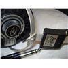 Image 3 : LESLIE STEREO HEADPHONES W4 INBOX